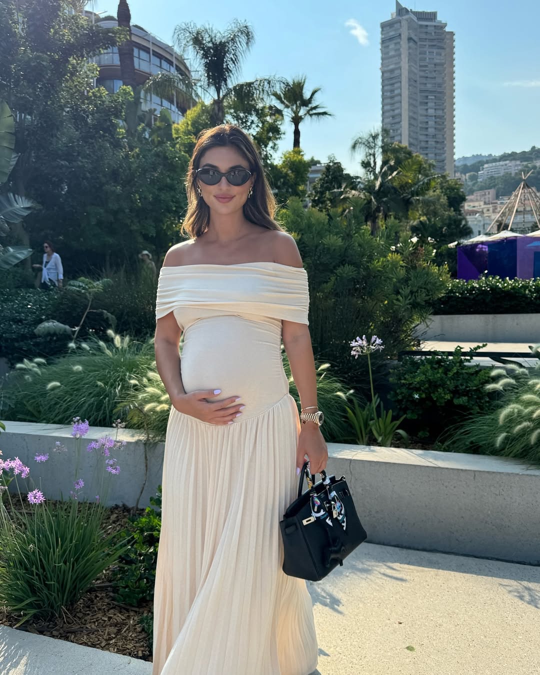 Robe Maxi Plissée Décolletée pour Femmes | Maternité