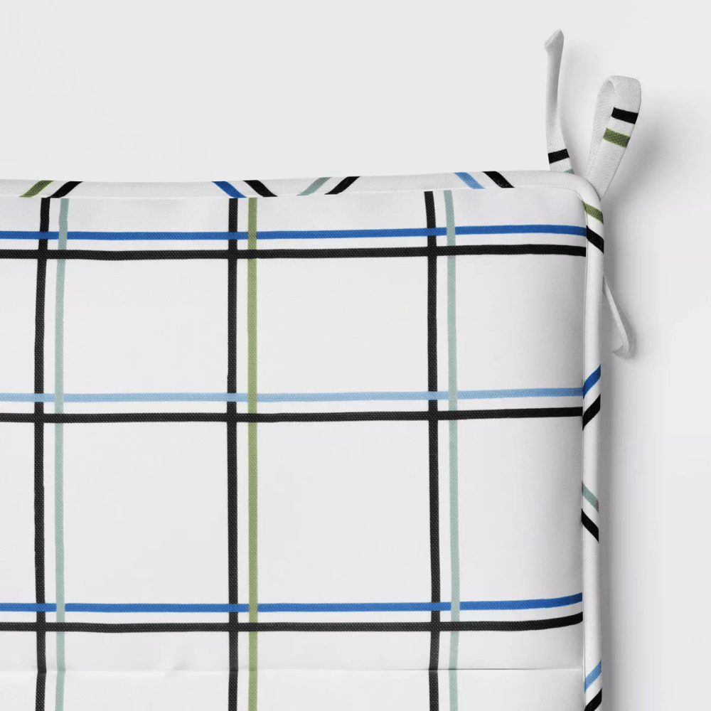 Coussin Pour Chaise d'Extérieur | Alliant Confort et Style Pour une Assise au Quotidien.