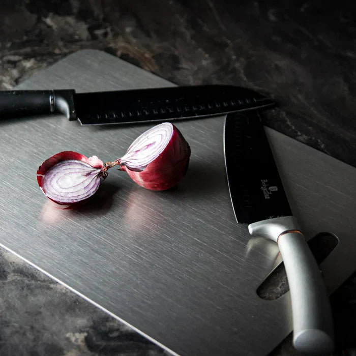 Planche en titane antibactérienne pour cuisines professionnelles
