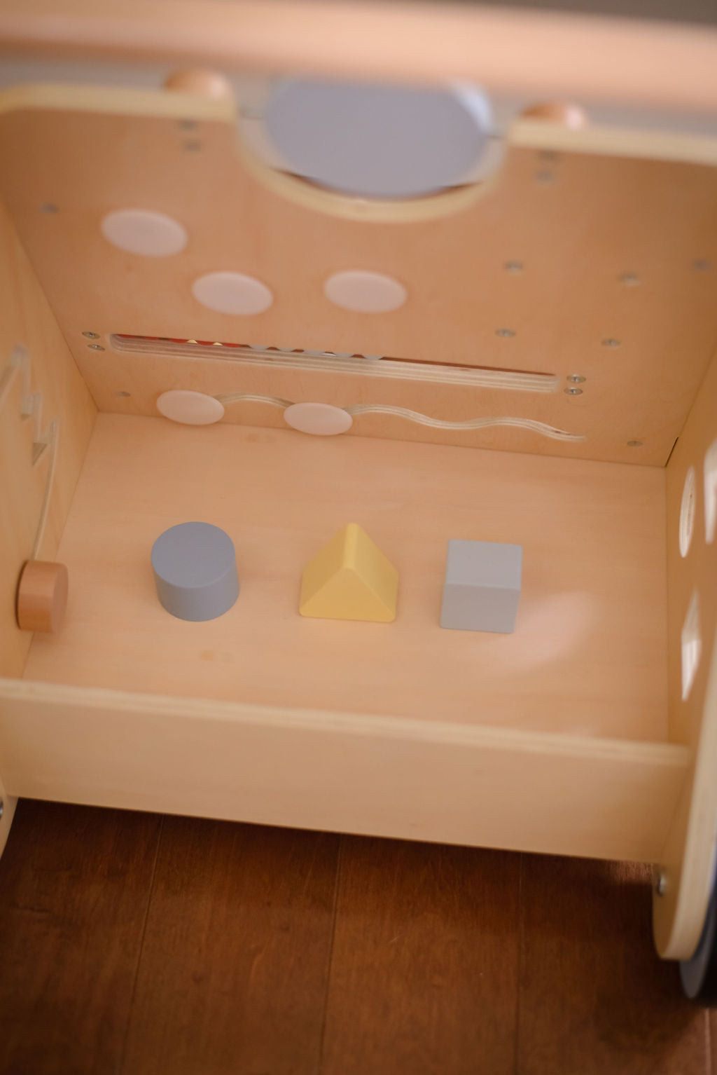 Trotteur en Bois Pour Bébé | Tableau d'Activités
