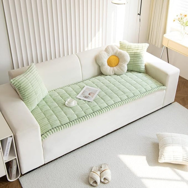 Housse de Canapé à Bords Plissés en Peluche