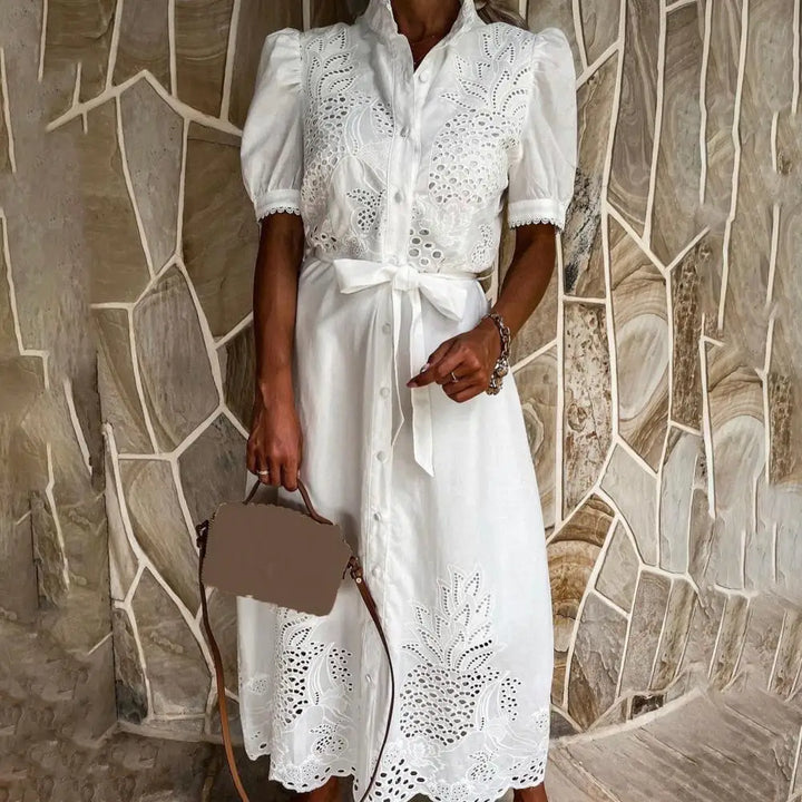 Lela | Robe midi brodée avec bride à nœud