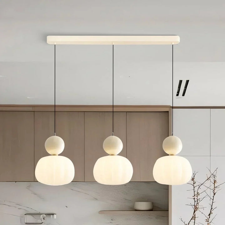 Breloque en verre avec une touche de luxe doré