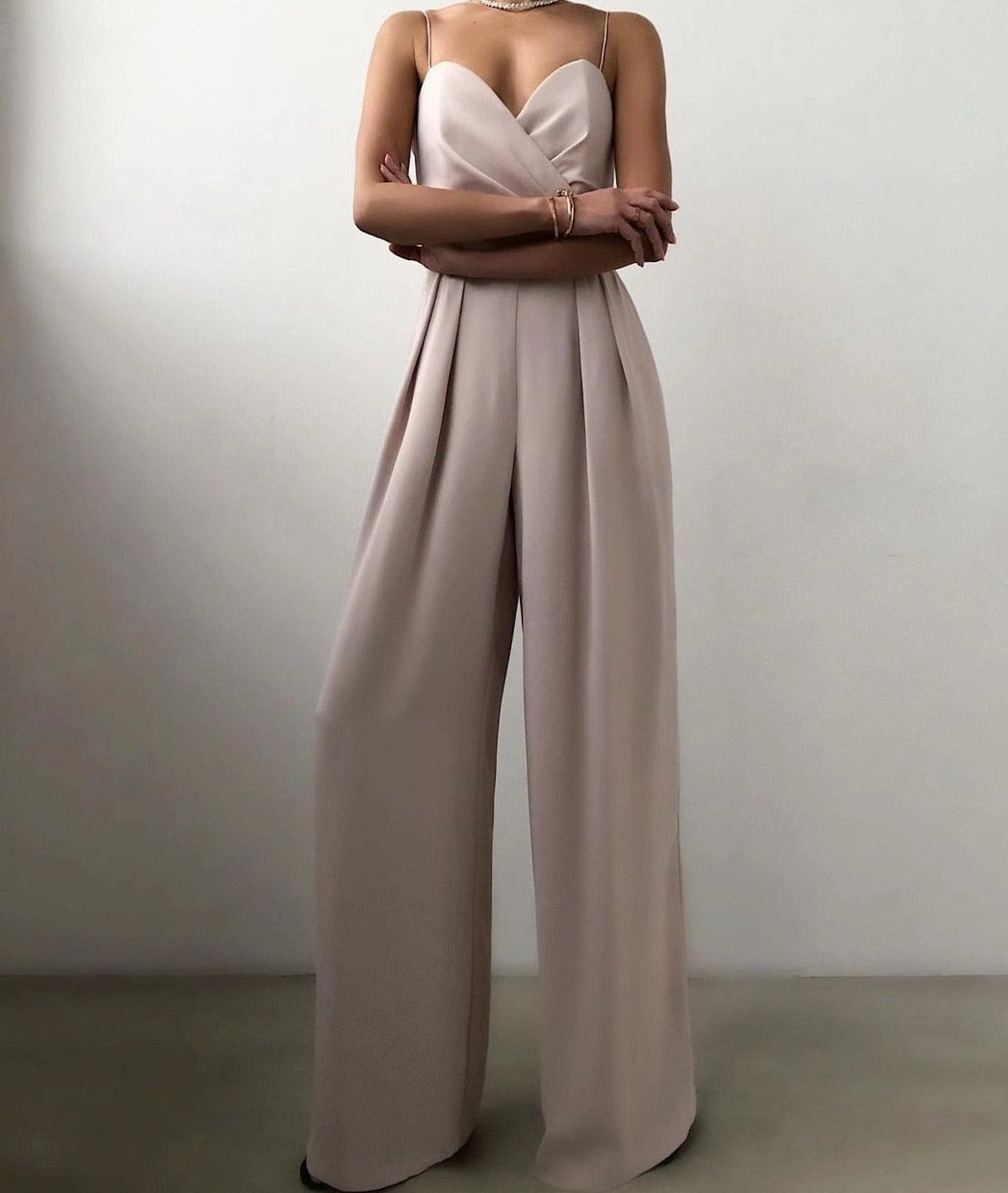 Barboteuse Élégante à Bretelles pour Femme | Pantalon Large