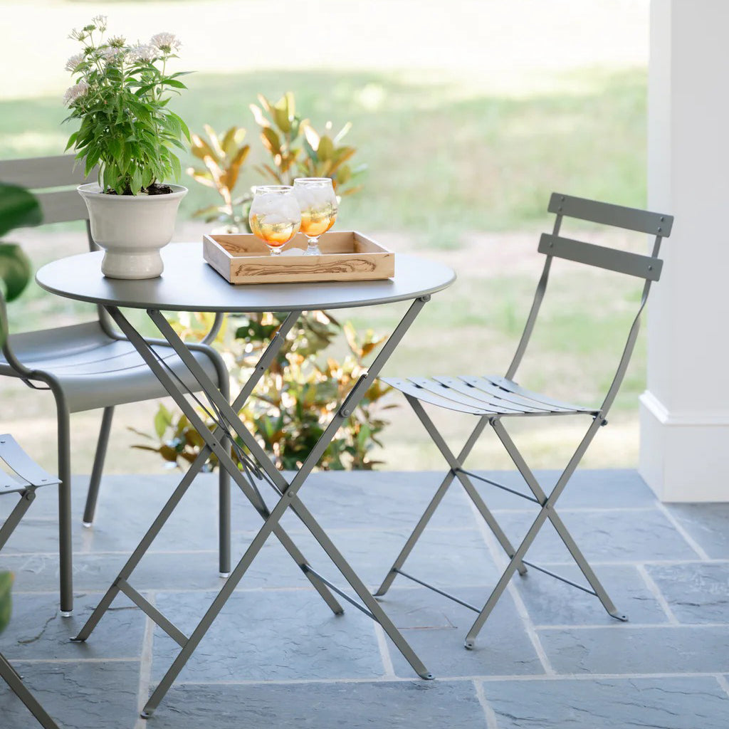 Bistro chair and round folding table set