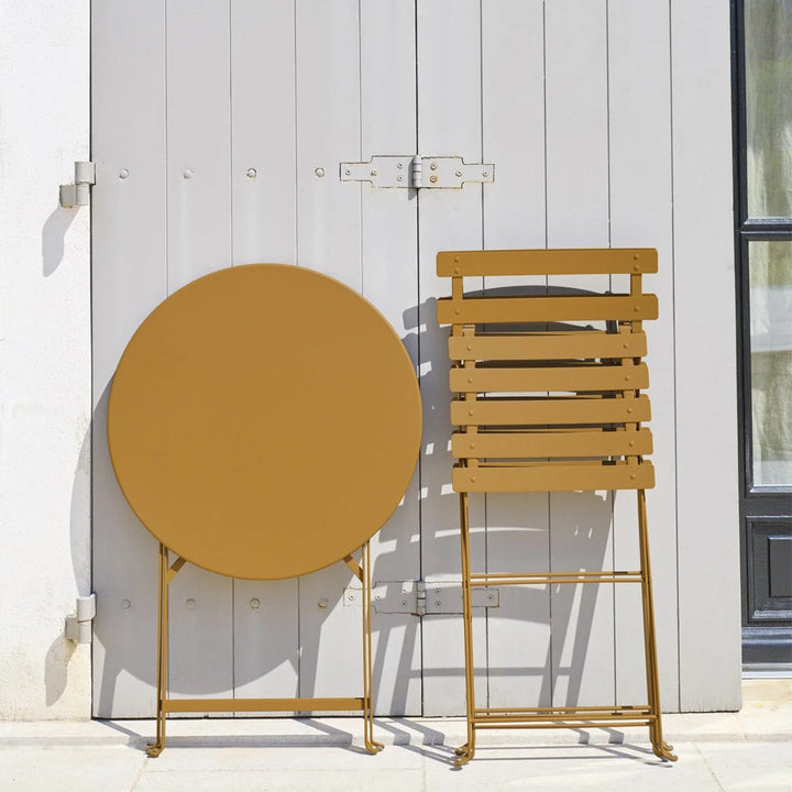 Bistro chair and round folding table set