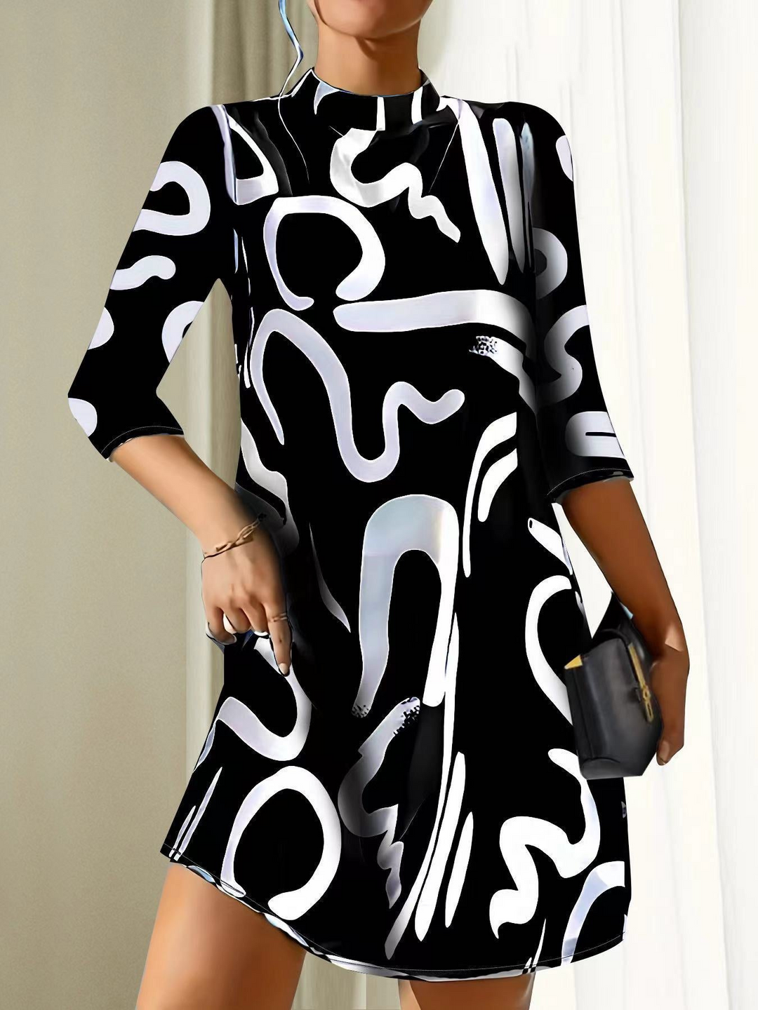 Robe d'été à manches longues mini pour femme, parfaite pour les journées et soirées d'été.