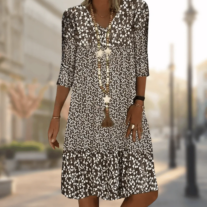 Robe d'été courte fluide et décontractée pour femme, idéale pour les journées chaudes d'été         