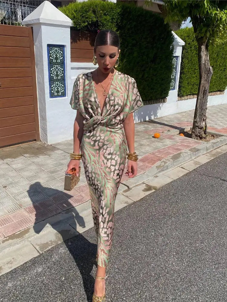 Robe maxi élégante à col en V pour femme, parfaite pour les soirées d’été